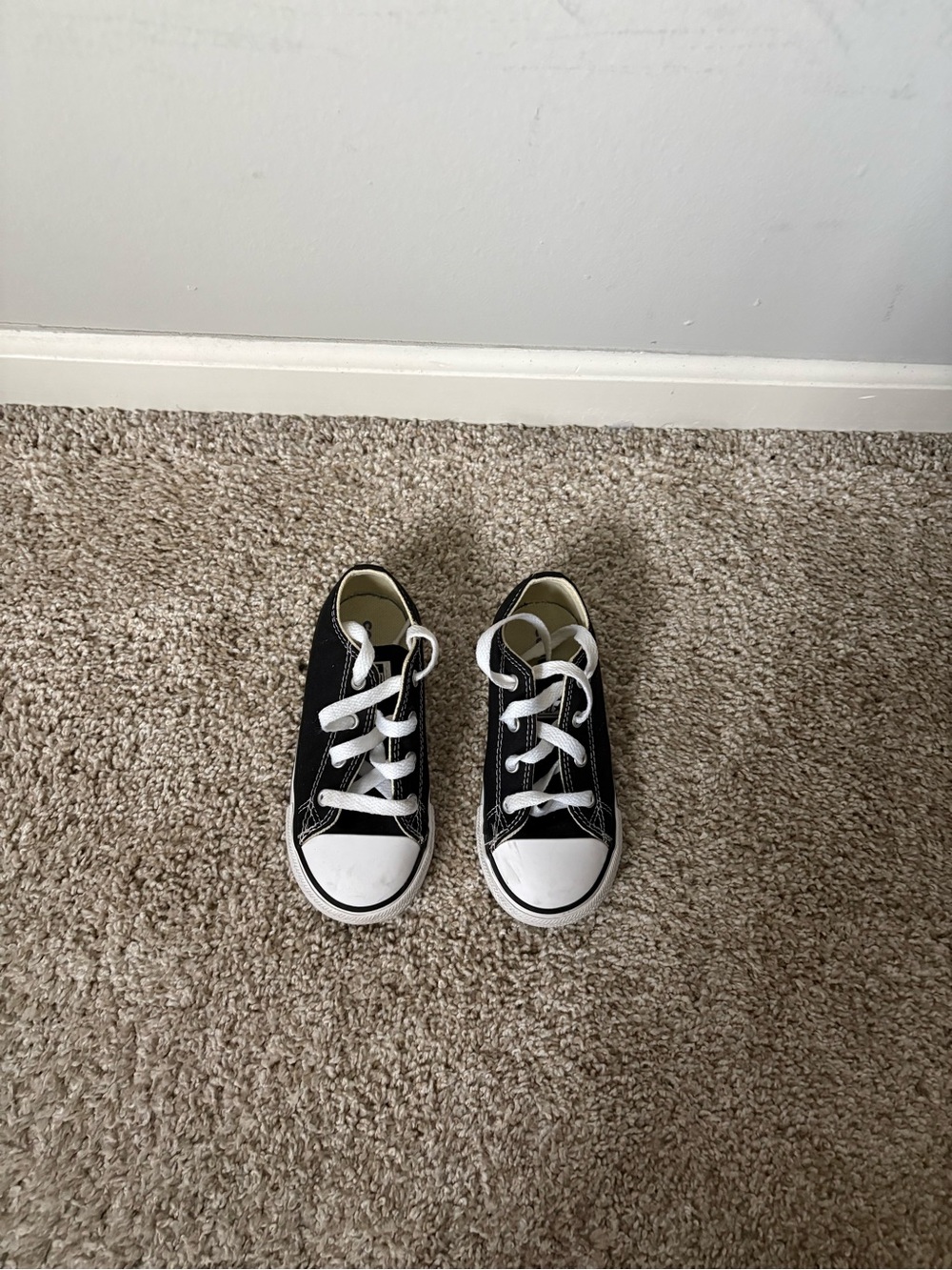Converse Chuck Taylor Black/White Toddler Size 9